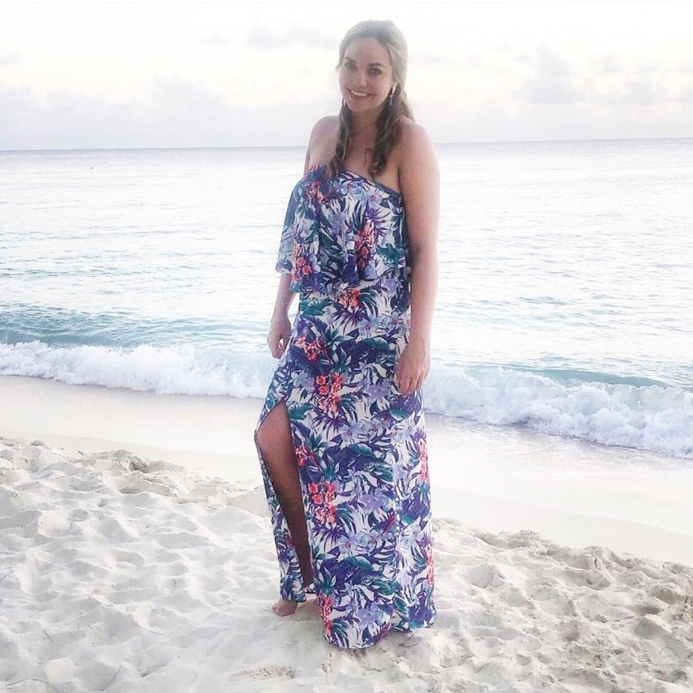 Izzy & Lola Sangria Dress